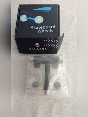 NEW UKUQINA Light Up Skateboard Wheels 58mmx45mm 85a 1all In One Tool